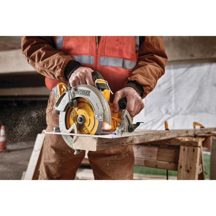 DeWALT 20V MAX XR 7-1/4 In. Circular Saw (Bare Tool)