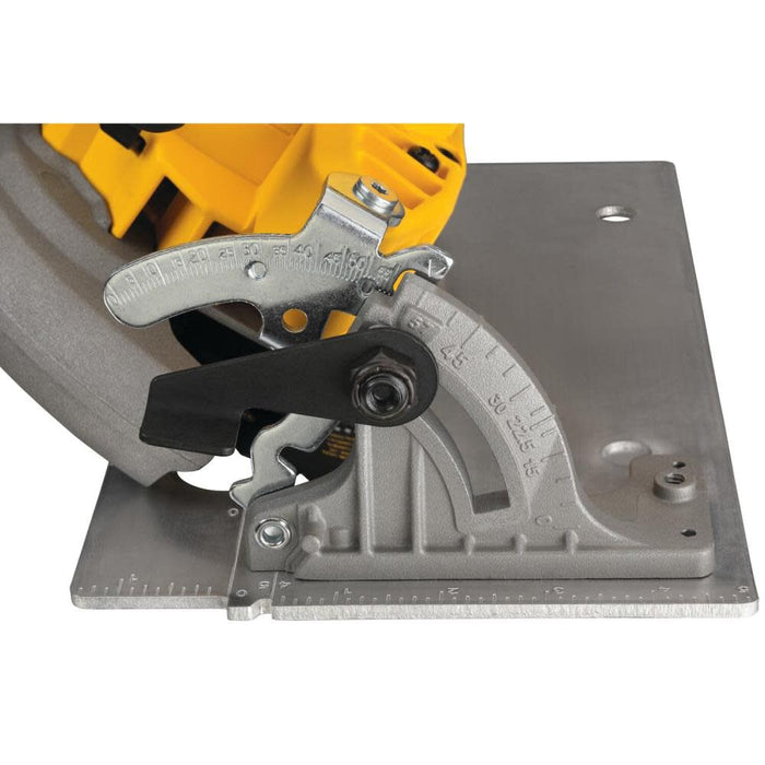 DeWALT 20V MAX XR 7-1/4 In. Circular Saw (Bare Tool)