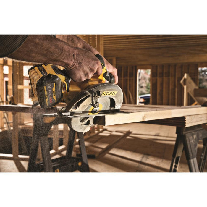 DeWALT (DCS578X2) 60V MAX FlexVolt 7-1/4 In. Circular Saw Kit with Brake Brushless