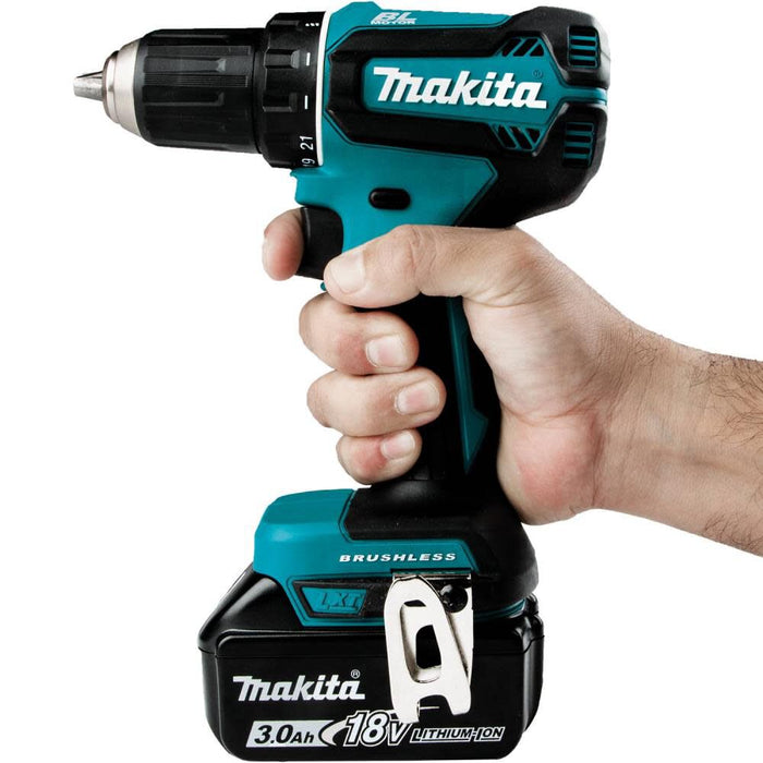 Makita 18V LXT (XFD131X2) Lithium-Ion Brushless Cordless 1/2 Inch Driver-Drill 3 Ah Kit with L.E.D Flashlight and 2 Batteries