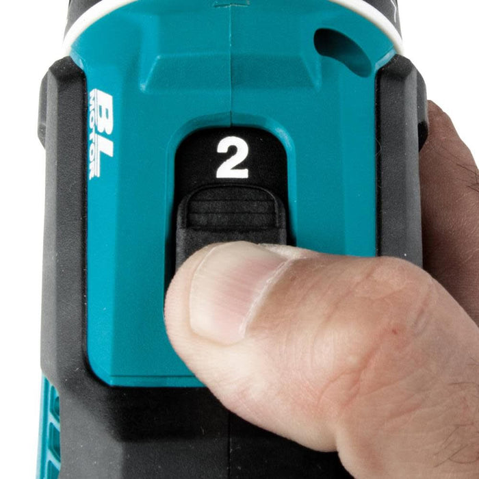 Makita 18V LXT (XFD131X2) Lithium-Ion Brushless Cordless 1/2 Inch Driver-Drill 3 Ah Kit with L.E.D Flashlight and 2 Batteries