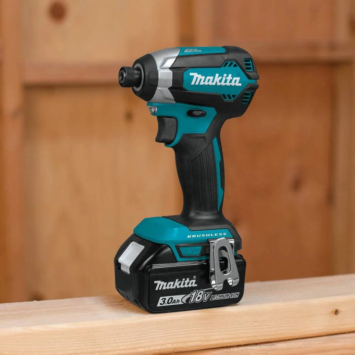 Makita 18V LXT (XDT131X2) Lithium-Ion Brushless Cordless Impact Driver 3 Ah Kit with L.E.D Flashlight and 2 Batteries