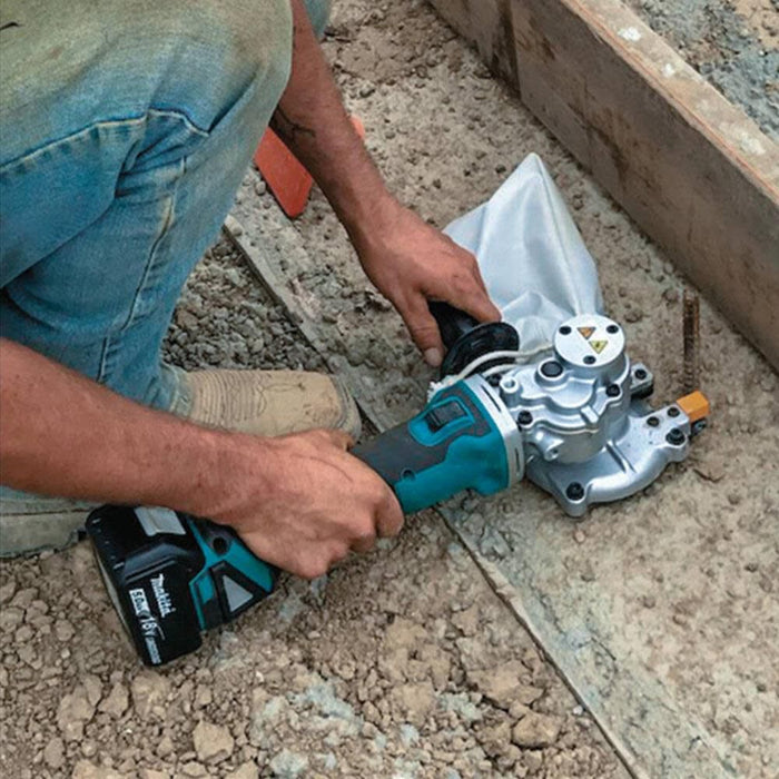 Makita 18V (XCS06T1) LXT Lithium-Ion Brushless Cordless Steel Rod Flush-Cutter Kit (5.0Ah) Used, Like New