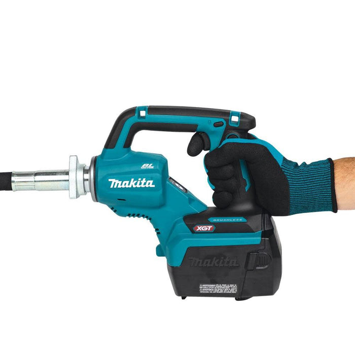 Makita 40V Max XGT Brushless Cordless 5‑1/2' Concrete Vibrator Kit (4.0 Ah)