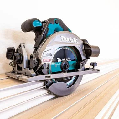 Makita 40V Max XGT (GSH05Z) 6-1/2 In. Circular Saw, AWS Capable Cordless (Bare Tool)