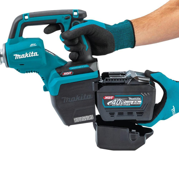 Makita 40V MAX XGT 8ft Concrete Vibrator 8Ah Kit