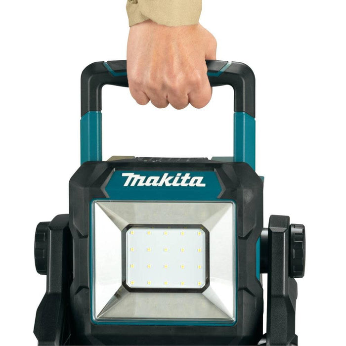 Makita 40V Max XGT (ML003G) L.E.D. Work Light Cordless (Bare Tool)