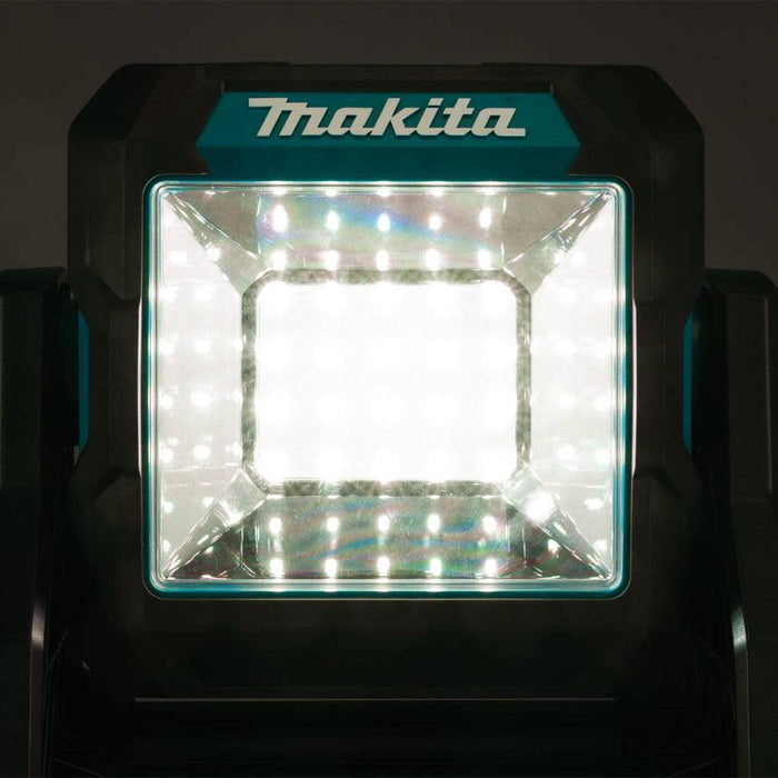 Makita 40V Max XGT (ML003G) L.E.D. Work Light Cordless (Bare Tool)