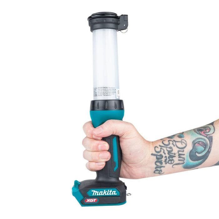 Makita 40V Max XGT️ Cordless L.E.D. Lantern/Flashlight (Bare Tool)