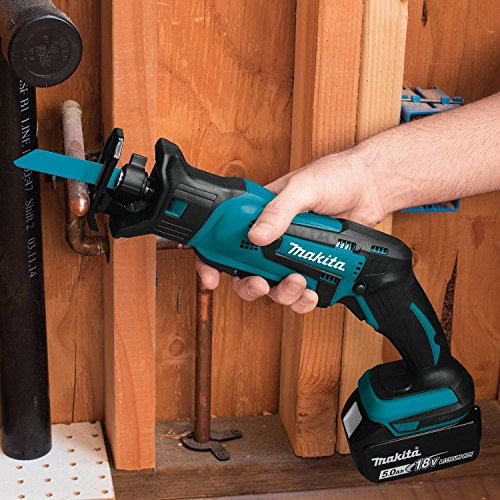 Makita 18V LXT Lithium-Ion Cordless Compact Recipro Saw Kit (5.0Ah)